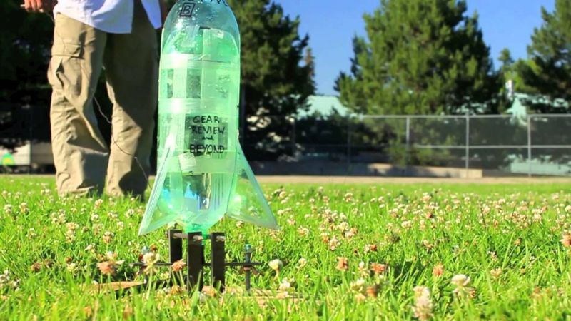 Mainan dari Botol Bekas - Roket Air