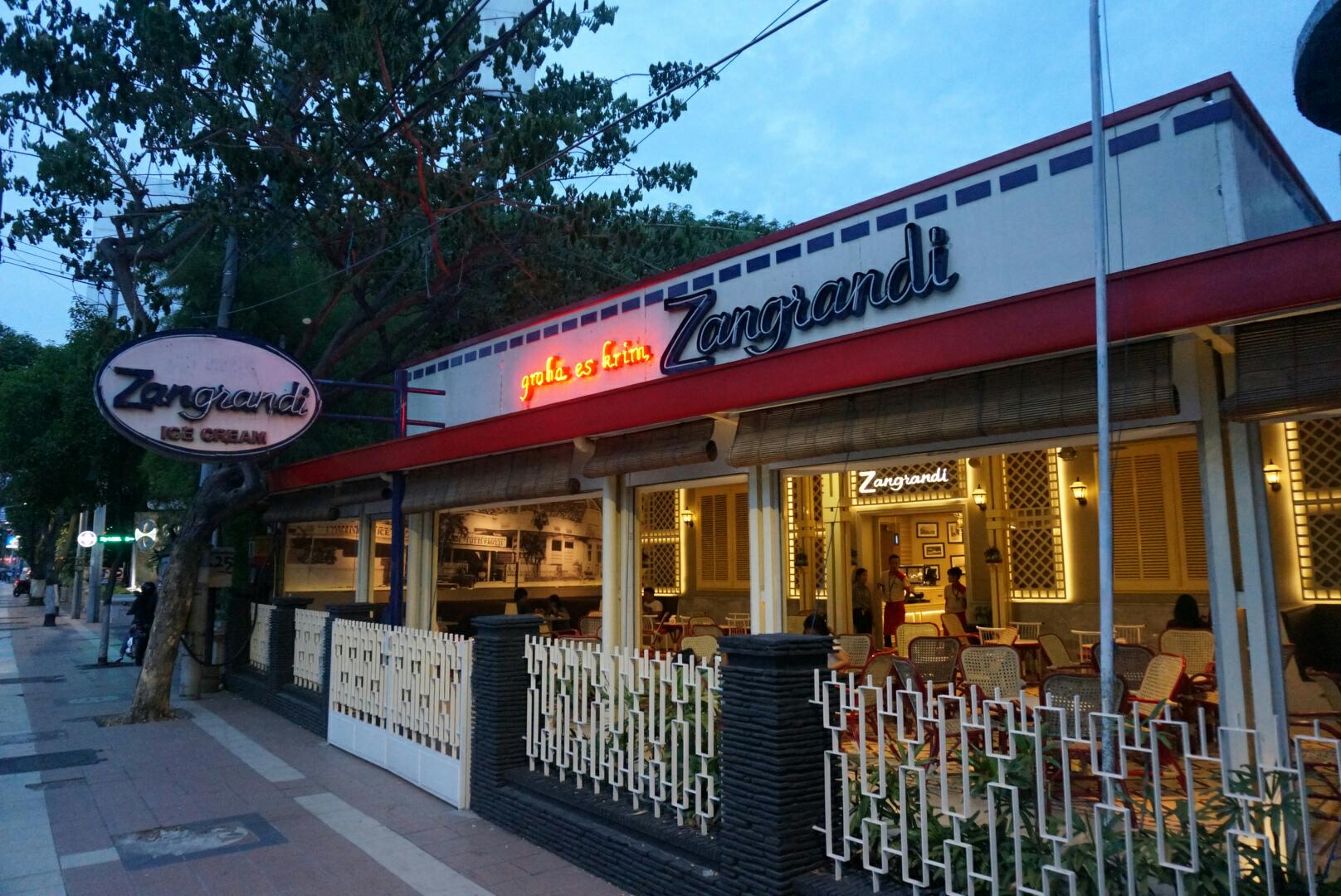 Zangrandi Ice Cream - Kuliner di Surabaya