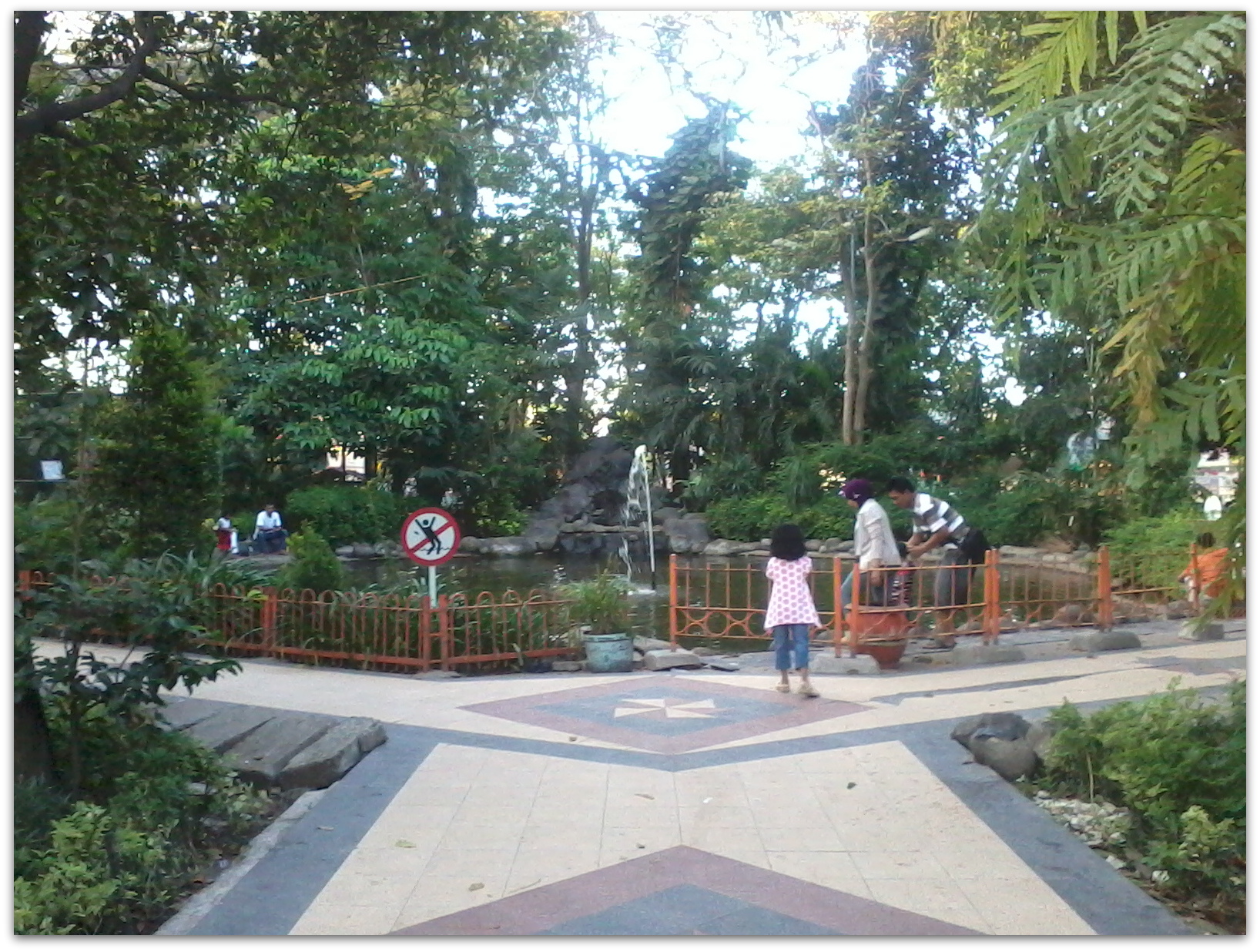 Taman Flora Bratang - Wisata Alam di Surabaya