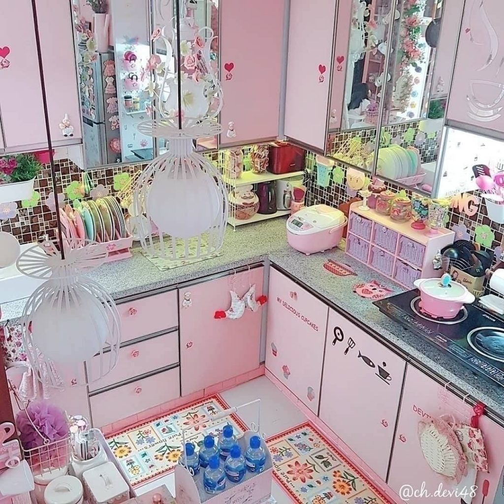 dapur cantik warna pink