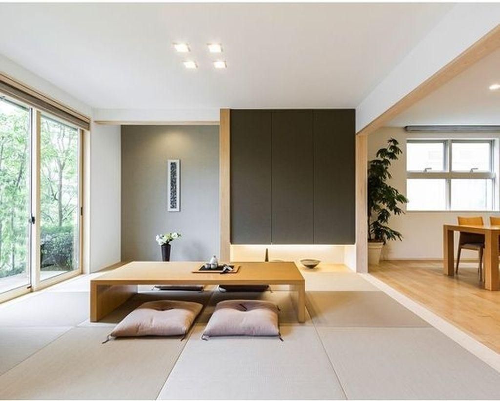 Ruang Tamu Jepang dengan Konsep Modern tanpa kursi