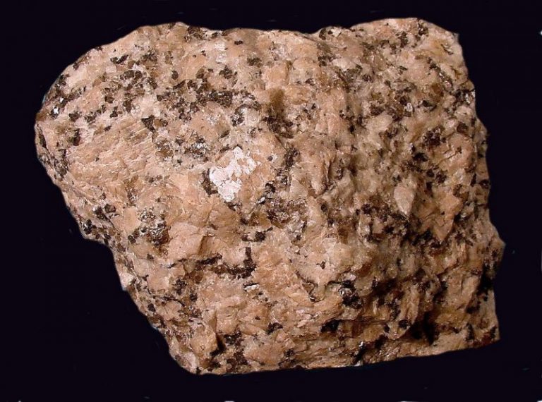 Batuan Beku Pegertian, Macammacam, dan Gambarnya