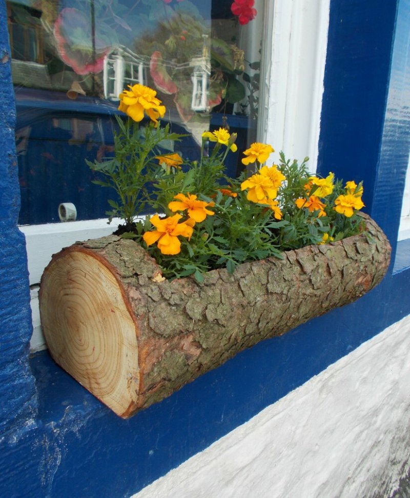 18. Rural Log Planters