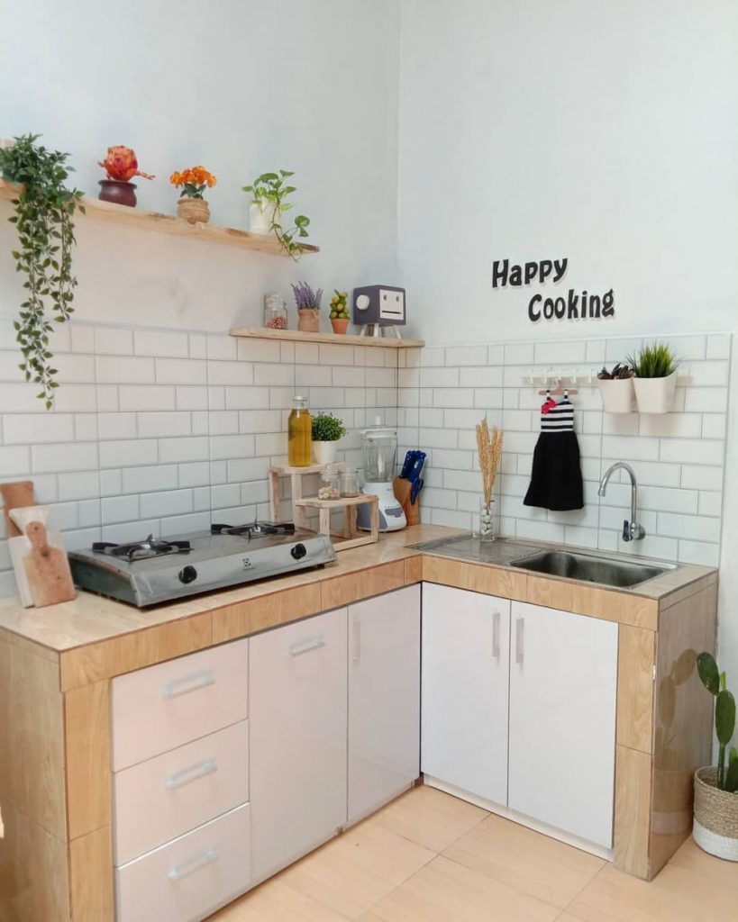 Dapur sederhana tanpa kitchen set