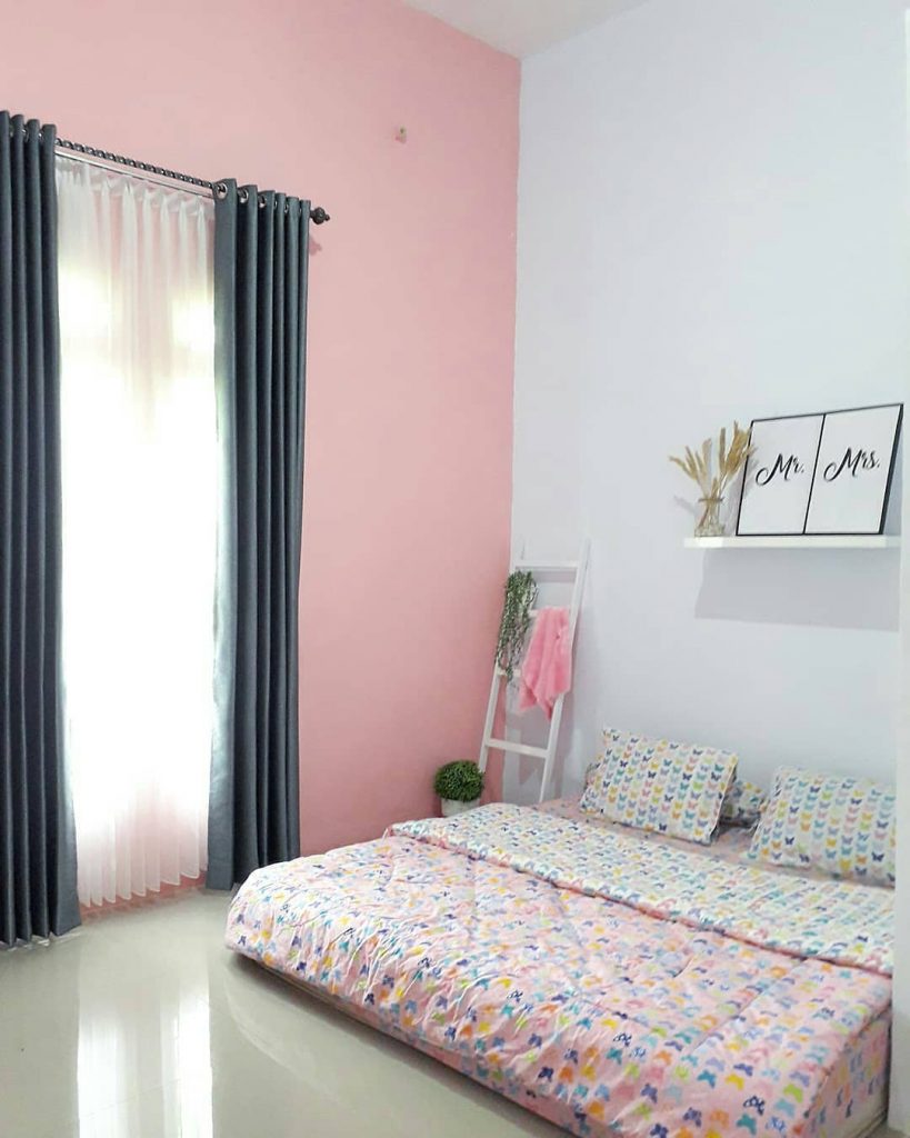 8. Kamar Tidur Utama Warna Pink