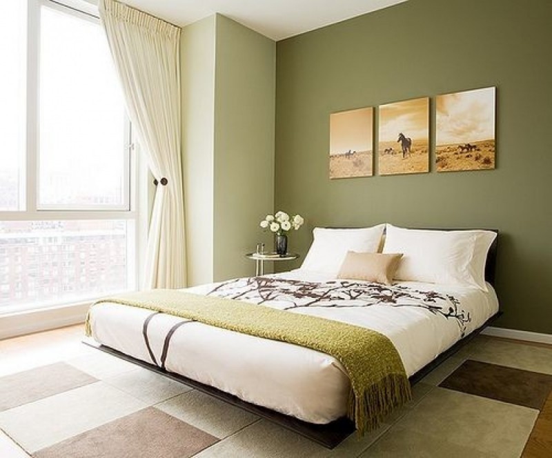 Kamar Tidur Warna Olive yang Sejuk dan Romantis